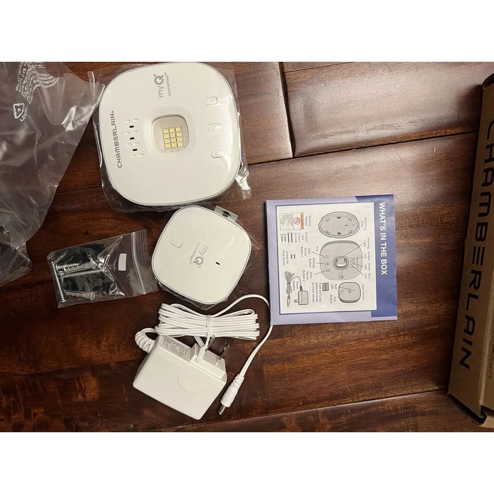 Chamberlain MyQ Wireless Smart Garage Hub and Controller - White New